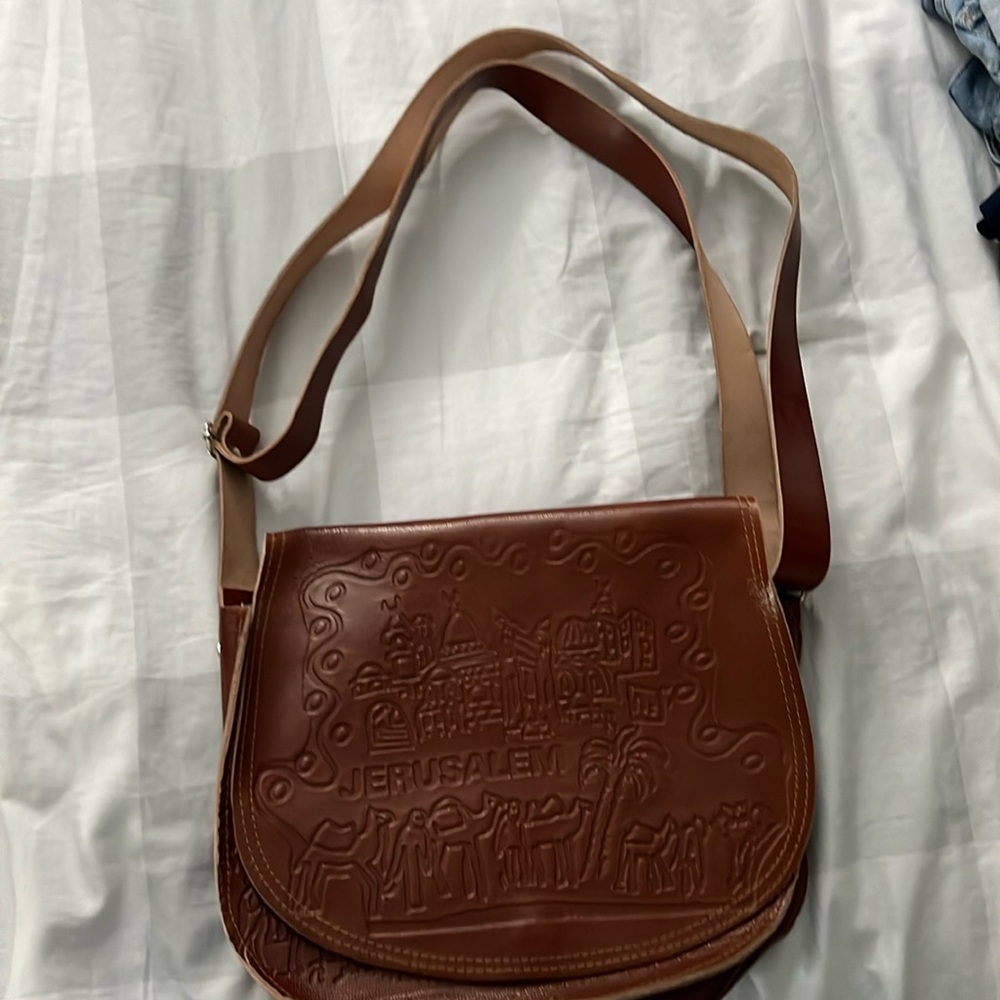 Jerusalem leather bag with shoulder straps
